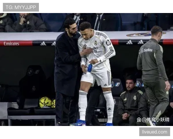 姆巴佩对阵皇马关键比赛回顾：转会前后的表现变化