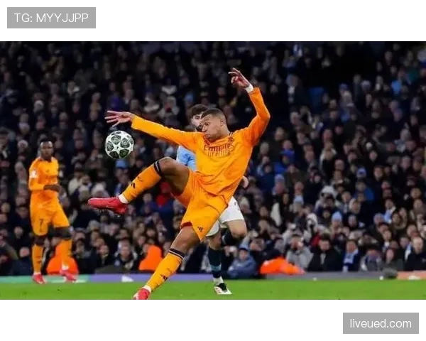 伊萨克与姆巴佩终结能力与进攻多样性对比：效率、机制与角色限制分析