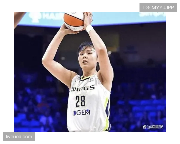 李月汝买菜都挑进口水果，跟咱们平时真是两个世界啊
